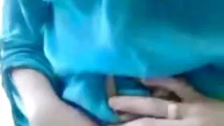 ເລຍ pussy ຂອງເດັກນ້ອຍ