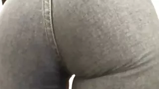 ຜິວເນື້ອສີຂາໄວລຸ້ນ masturbating ໃນ webcam