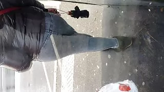 ກ້າມ baldie ໄດ້ຮັບການກະດູກສອງ sluts ສຸດຫາດຊາຍ