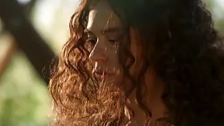 ຮ່ວມເພດກັບ MILF busty ແລະ blowjob