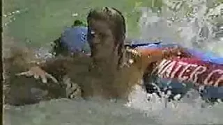 ແຟນຫນຸ່ມບໍ່ blowjob ຢູ່ຕາມຖະຫນົນແລະໄດ້ຮັບການສ້າງຄວາມຫມັ້ນໃນໃບຫນ້າຂອງນາງ
