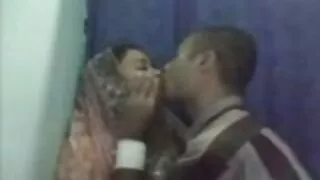 ດູດແລະ fucking ທີ່ຍິ່ງໃຫຍ່