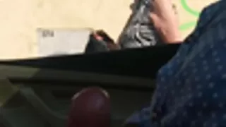 Dildo ສໍາລັບຂຸມຊີ້ນ slippery ຂອງນາງ