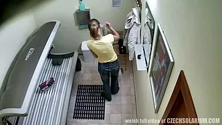 ຄູ່ຜົວເມຍຖືກຈັບຢູ່ຫາດຊາຍ