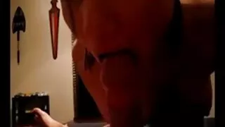 Partying Bimbos ແມ່ນຢູ່ໃນຈຸດສູງສຸດຂອງຄວາມຕື່ນເຕັ້ນ