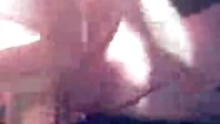 Sexy babe ກັບ tits ໃຫຍ່ດູດ dick