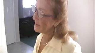 ລູກໄກ່ກຳລັງດູດ cock