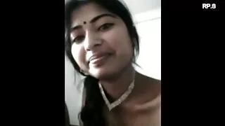 ເດັກນ້ອຍຜົມສີແດງຮ້ອນ gagging